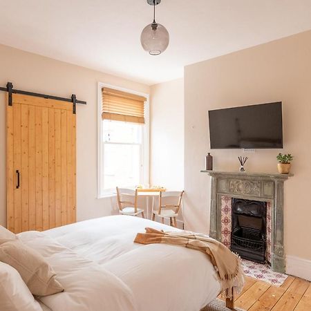 Doghouse Margate Bed & Breakfast Ngoại thất bức ảnh